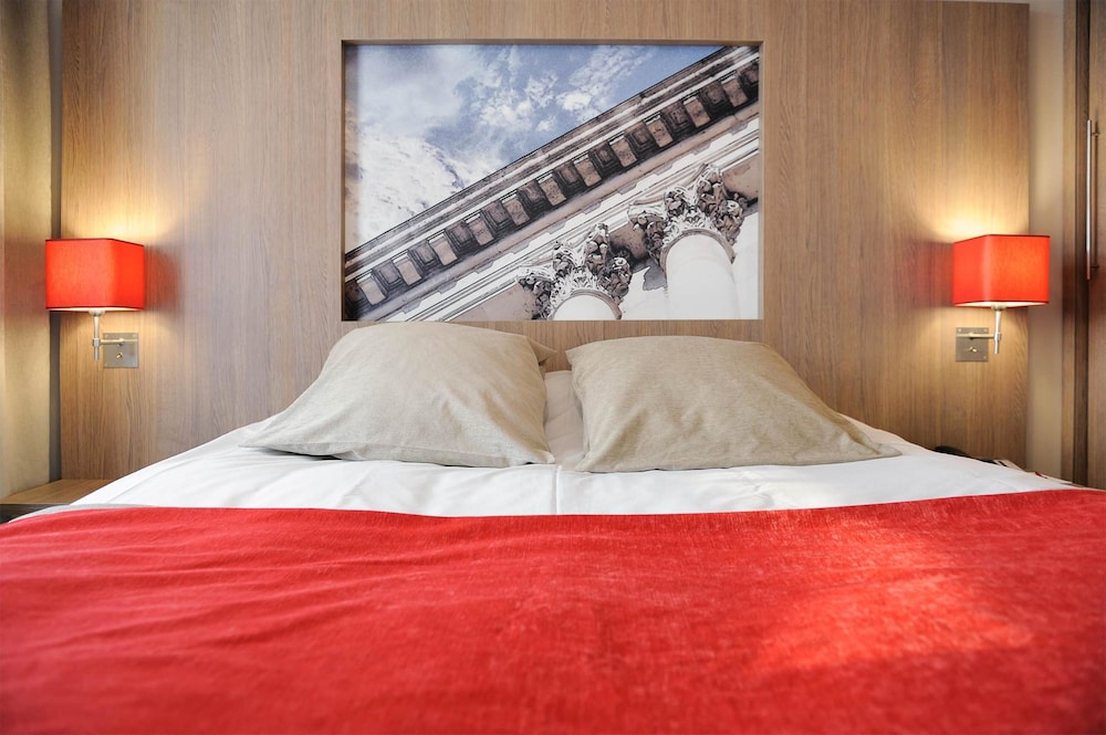 Residhome Paris-Guyancourt 16/45