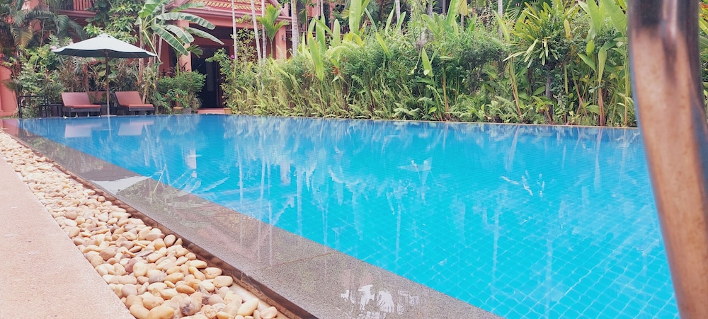 Kouprey Hotel 64/71
