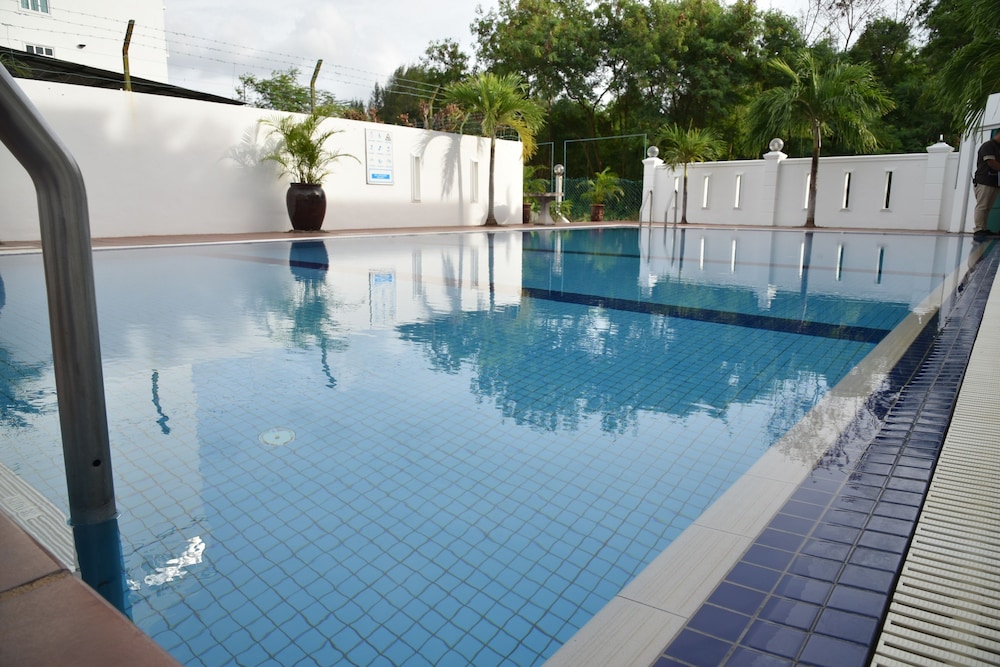 Casa Bonita Hotel 32/65