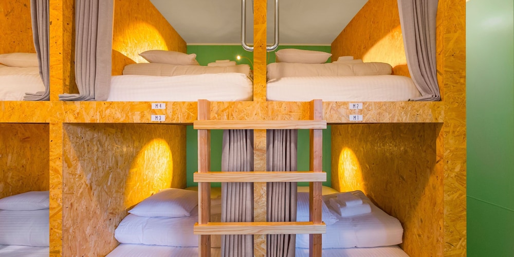 Seawall Hostel 31/37