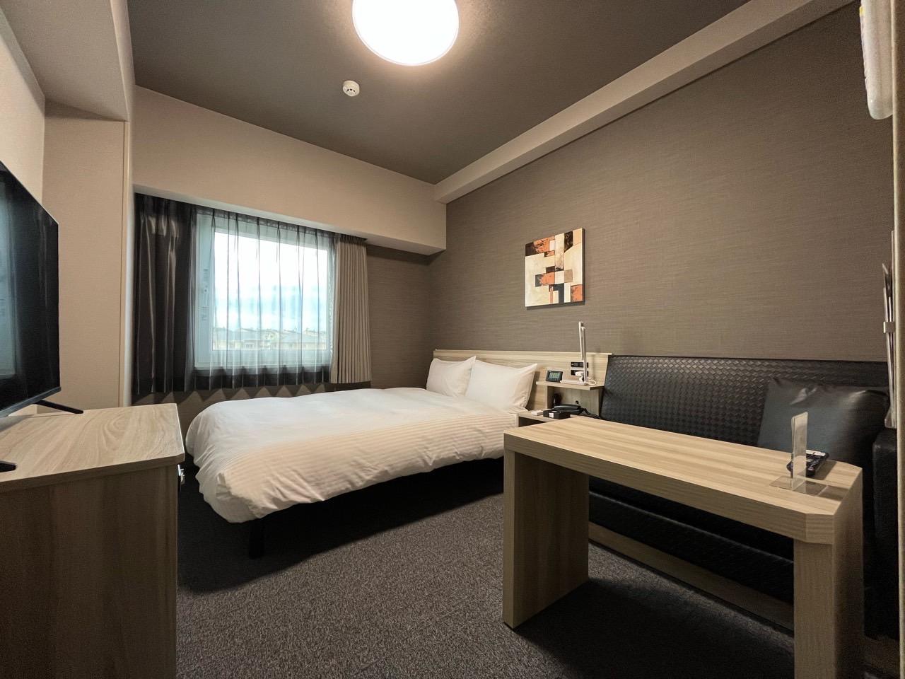Semi Room, Semi Double Bed, Electronic Cigarette Only