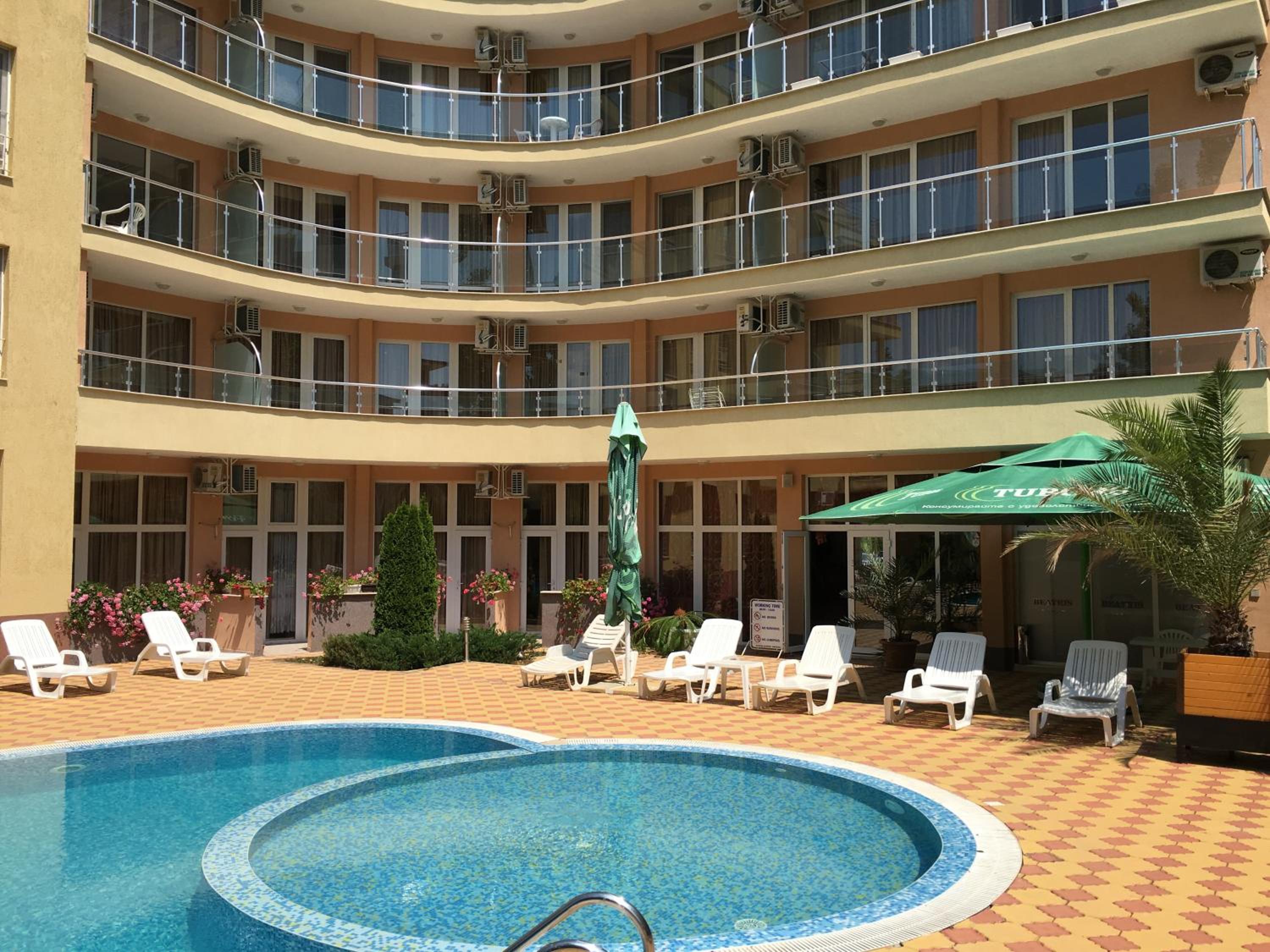 Beatris Family Hotel 5/53
