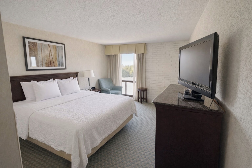 STANDARD, KING BED, ACCESSIBLE