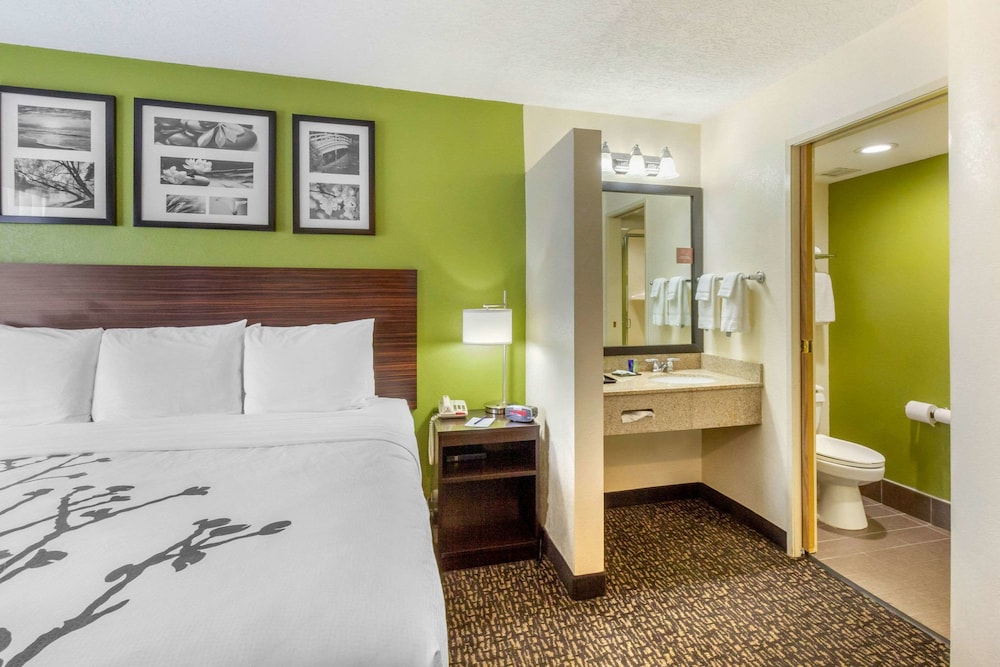Sleep Inn Ogden near Event Center 17/34