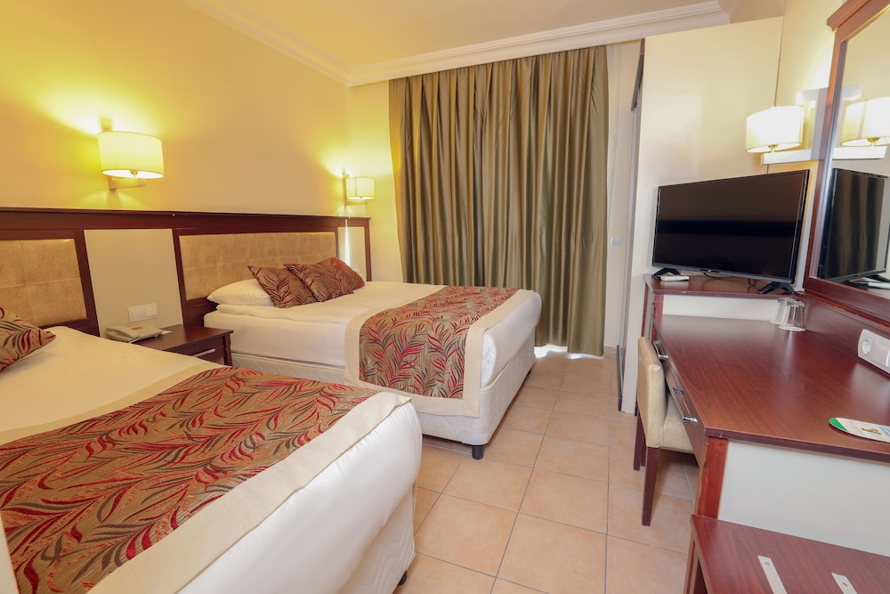 Ozlem Garden Hotel 24/62