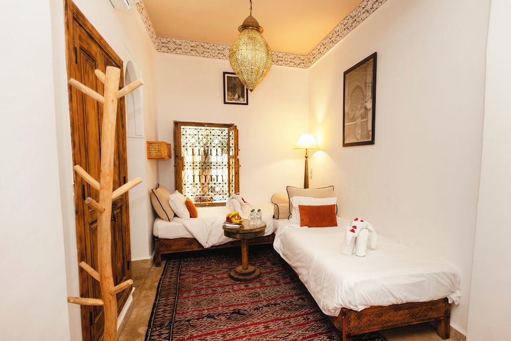 Riad Anya 19/50