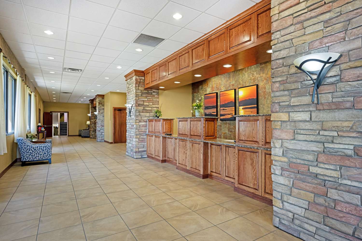 Best Western Plus Mid Nebraska Inn & Suites 6/41