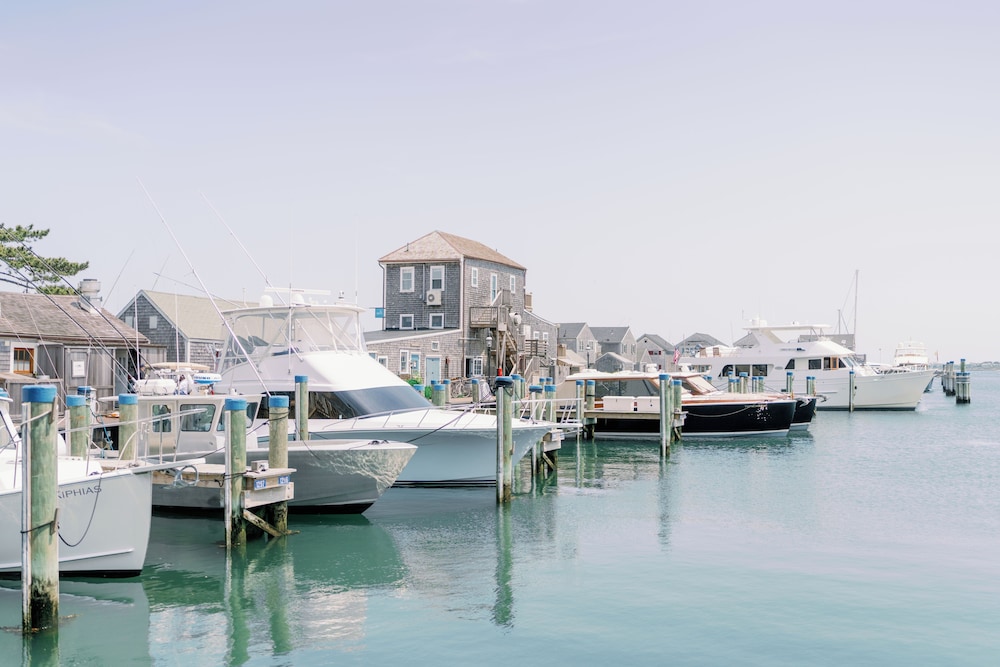 The Cottages And Lofts At Boat Basin 57/66