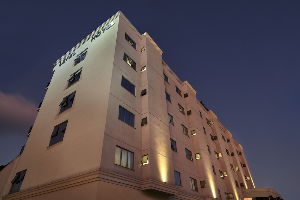 Lefel Hotel 1/46