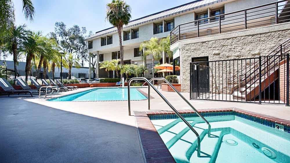 Best Western Plus Irvine Spectrum Hotel in LAKE FOREST - CA