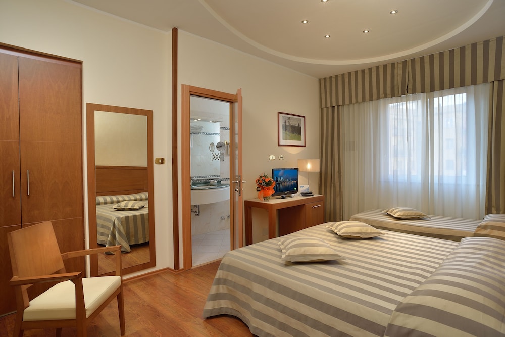 Hotel Astor 14/42
