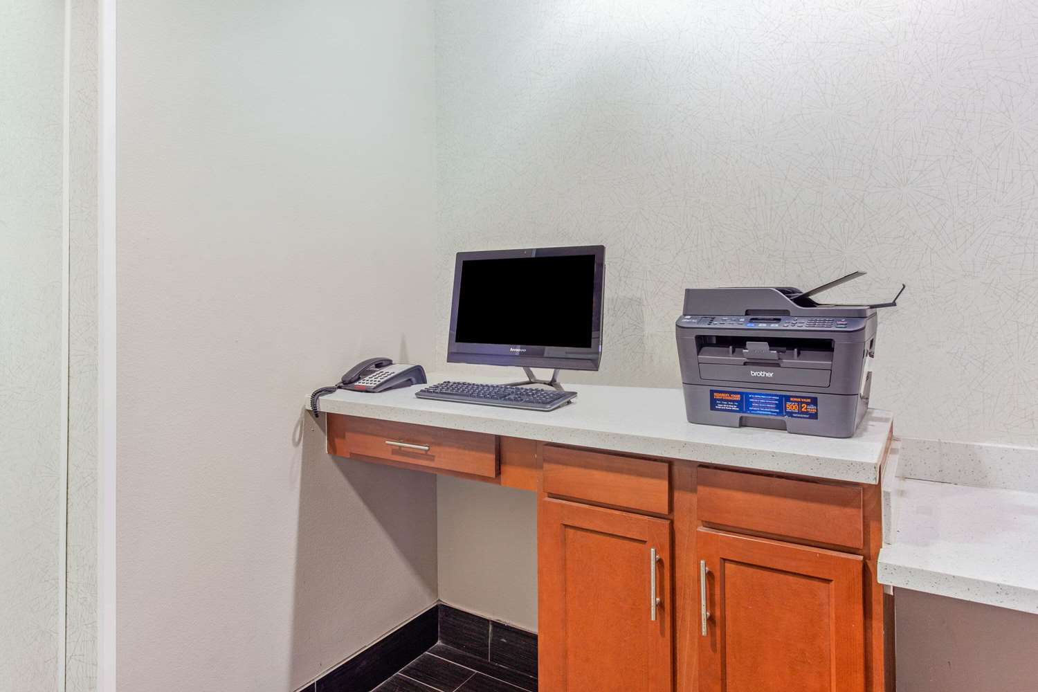 La Quinta Inn Suites Luling 15/23
