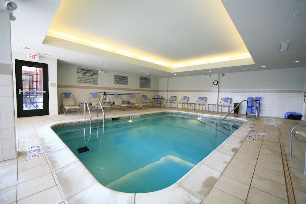 Courtyard Marriott Aksarben Village 23/50