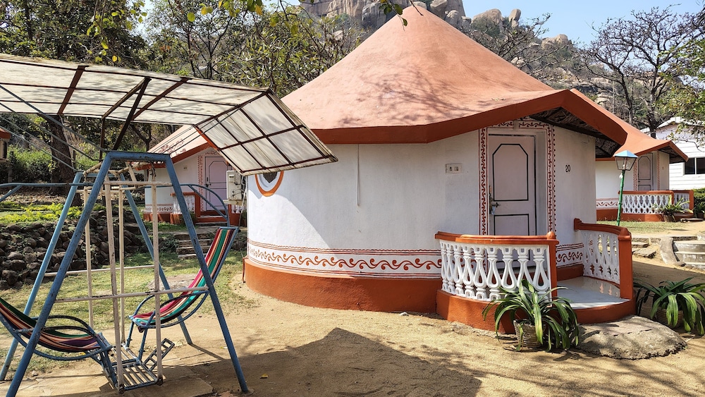KISHKINDA HERITAGE RESORT 38/50