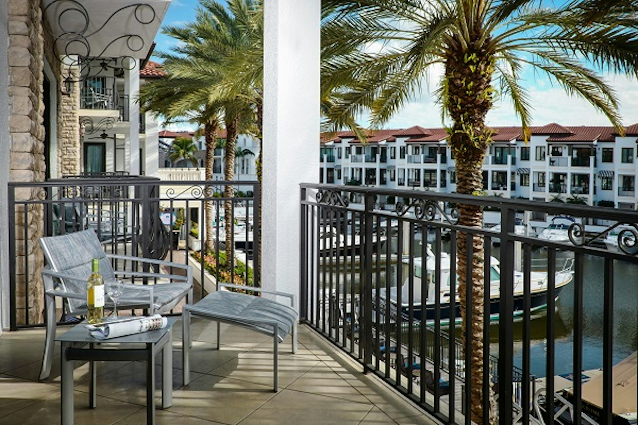 Naples Bay Resort 44/72