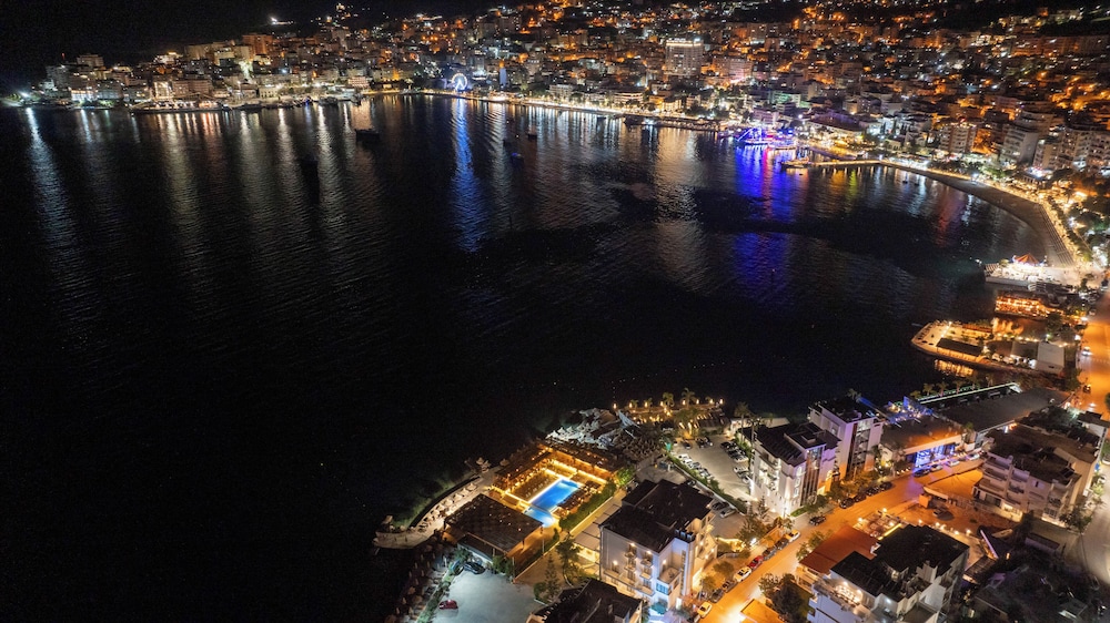 GRAND HOTEL SARANDA 43/50