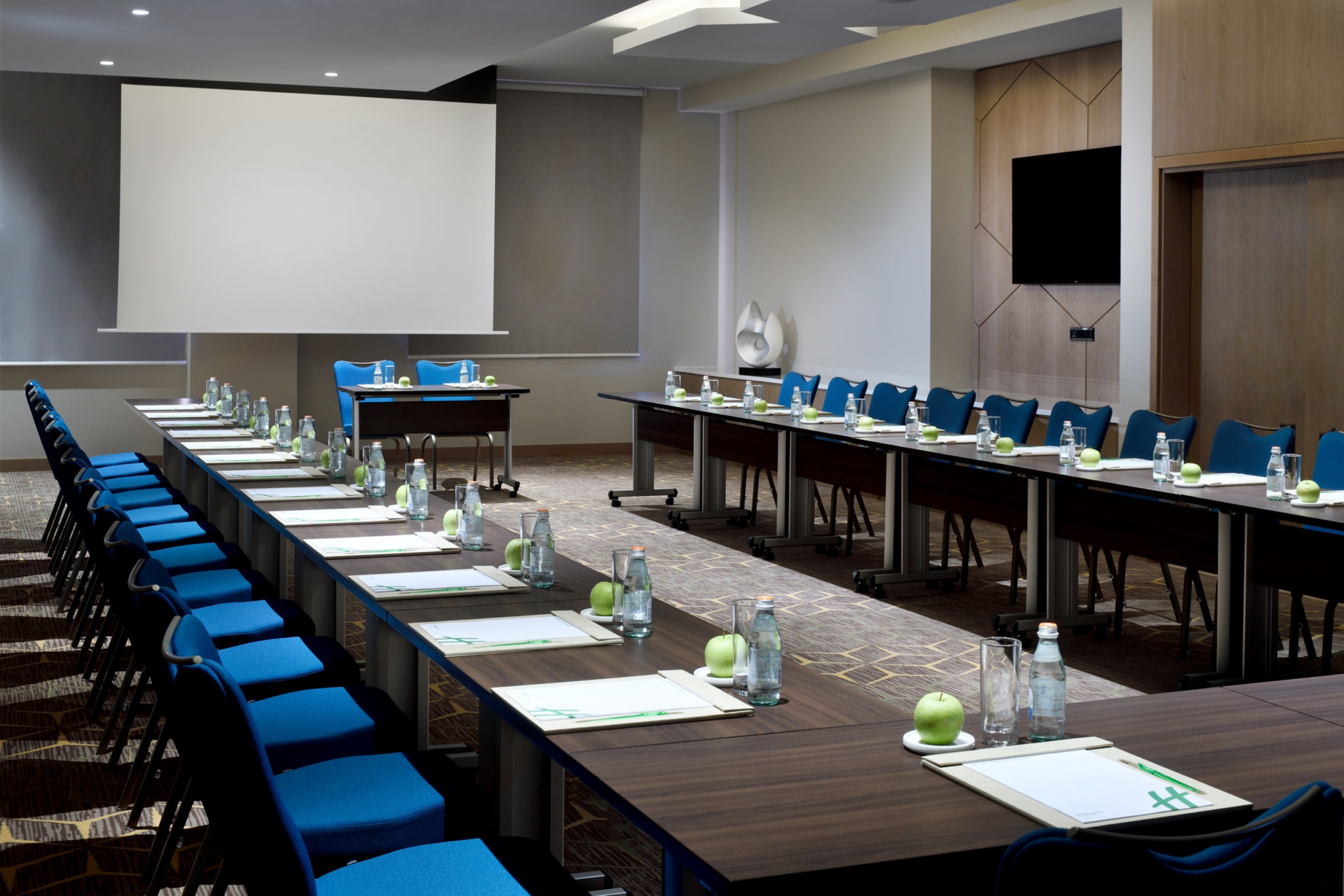Holiday Inn & Suites - Dubai Festival City, an IHG Hotel 64/70
