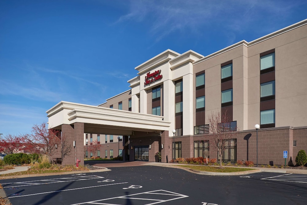 Hampton Inn and Suites Rogers 1/29