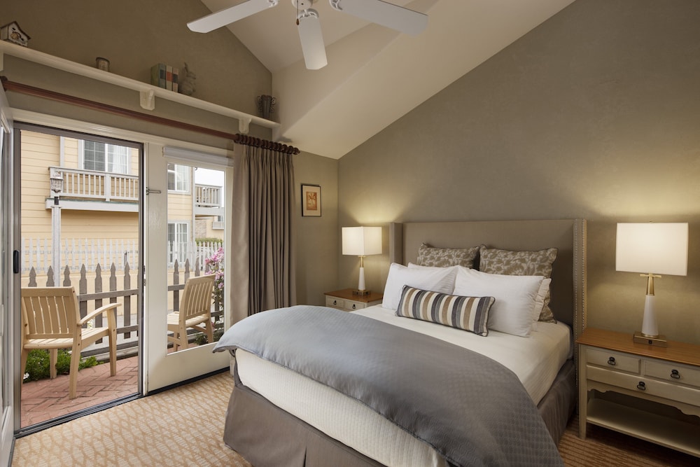 Pelican Inn & Suites 21/38