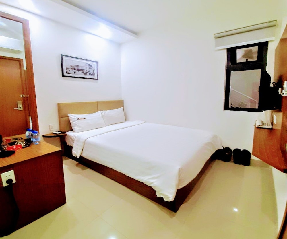 ECONOMY, DOUBLE BED