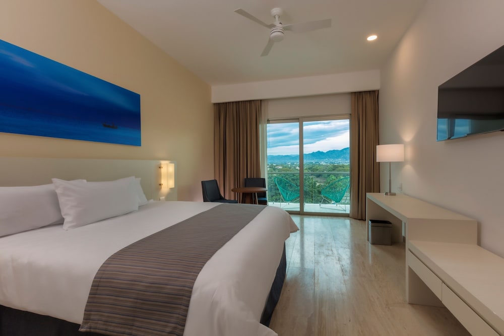 Krystal Vallarta 49/69