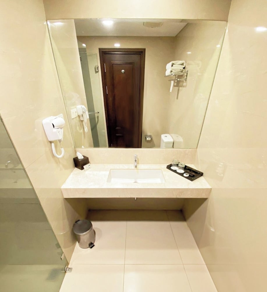 GRAND KEISHA HOTEL 60/60