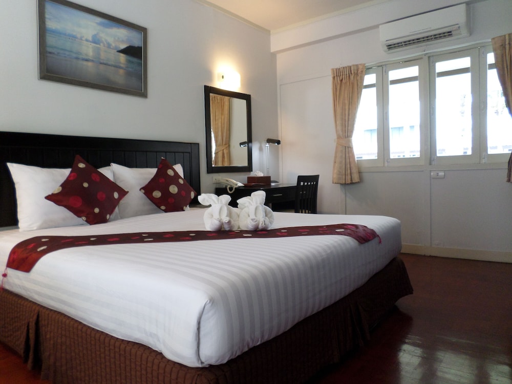 Nautical Inn 17/61