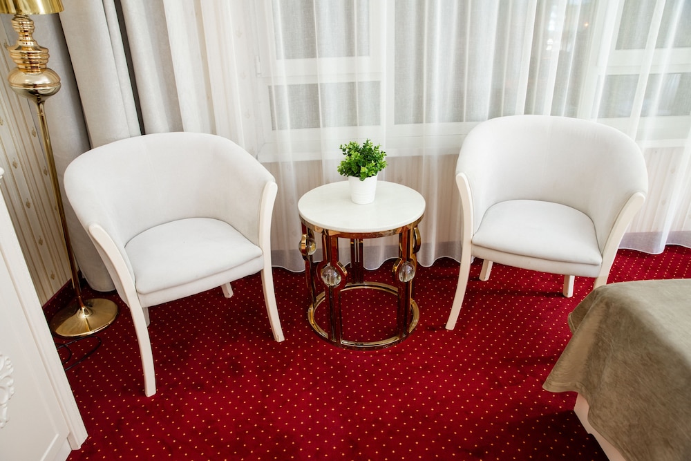 Hotel Carpathia 55/68