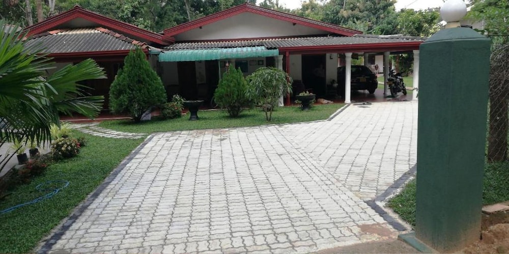 Lal Homestay 32/50