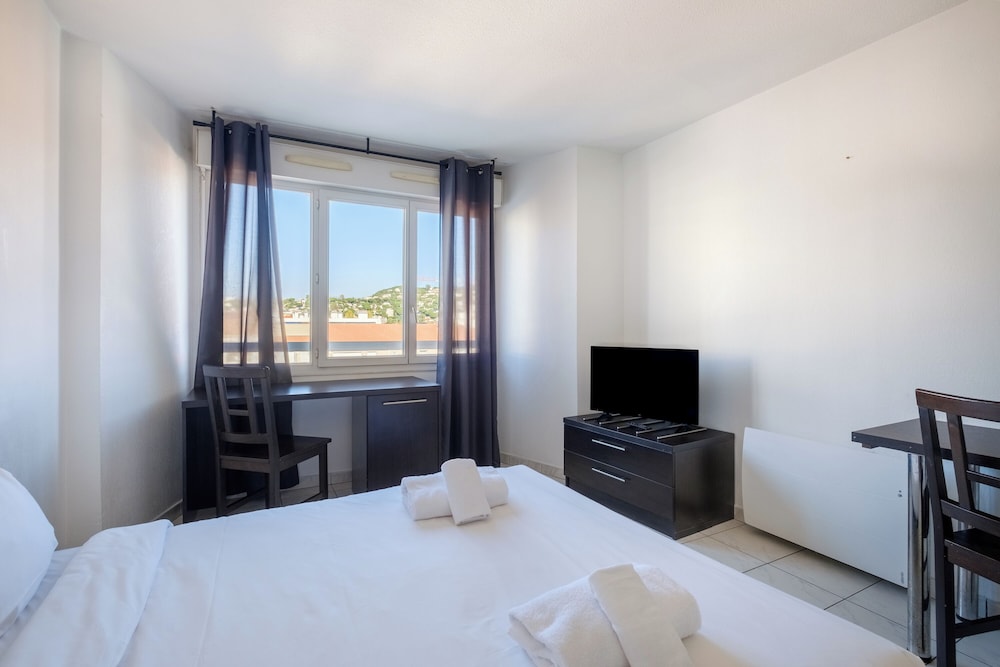 ResidHotel Cannes Festival 16/34