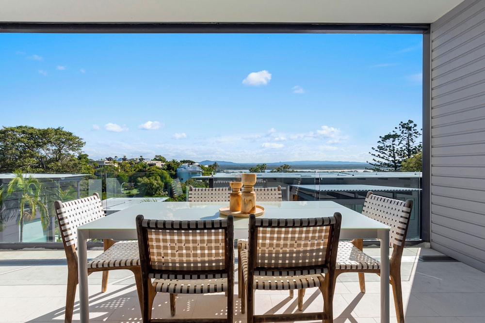 The Rise Noosa 57/76