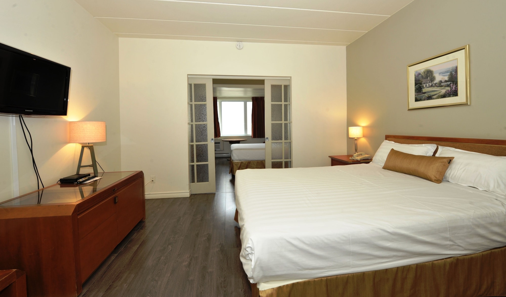 STANDARD, 2 DOUBLE BEDS, PET FRIENDLY