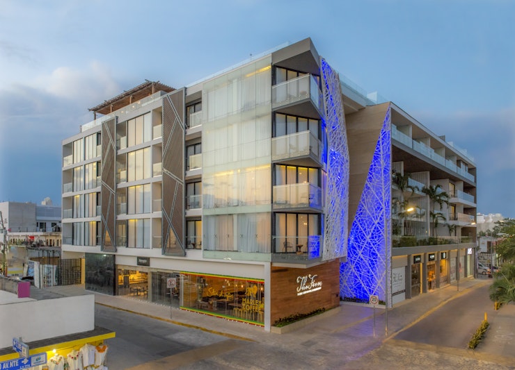 The Fives Downtown Hotel And Residences Curio Collection 7/91