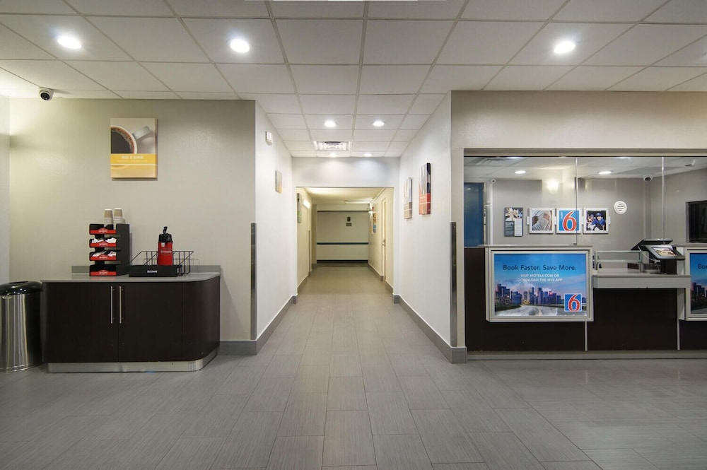 Motel6 Fort Worth, TX - Downtown East 11/52