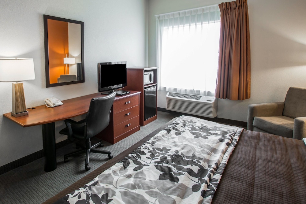Sleep Inn & Suites Palatka North 13/34