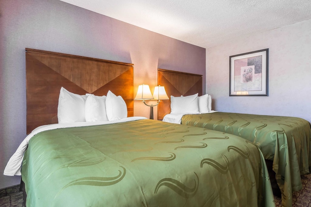 Hotel Hamburg NY 20/55