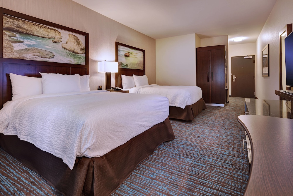 Fairfield Inn & Suites San Diego Carlsbad 13/40