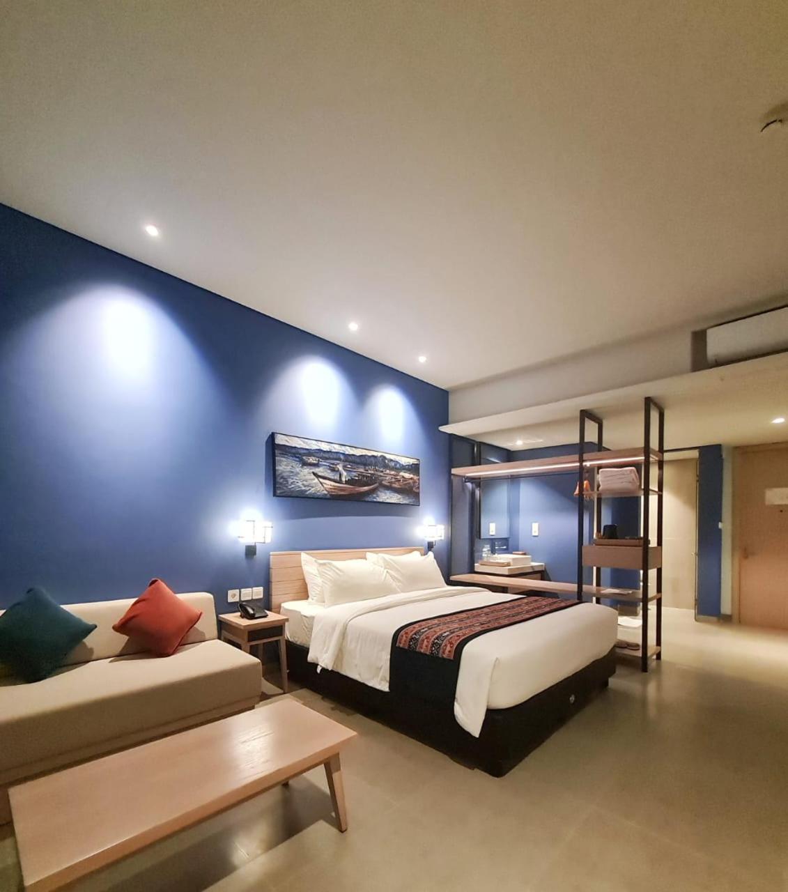 Tahuna Beach hotel & Resort 2/17