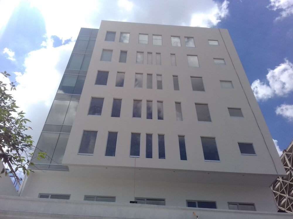 Hotel Real Maestranza 3/69