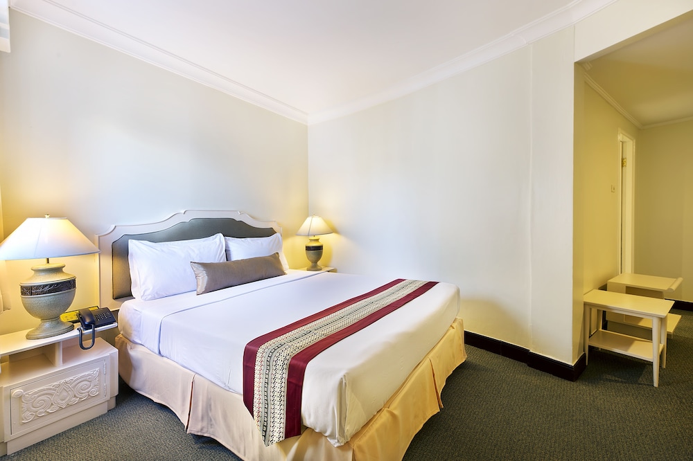 Royal Rattanakosin Hotel 22/63