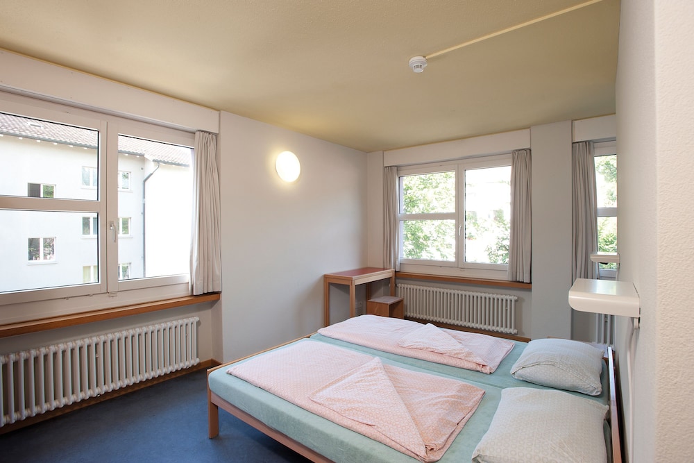 Zurich Youth Hostel 22/61