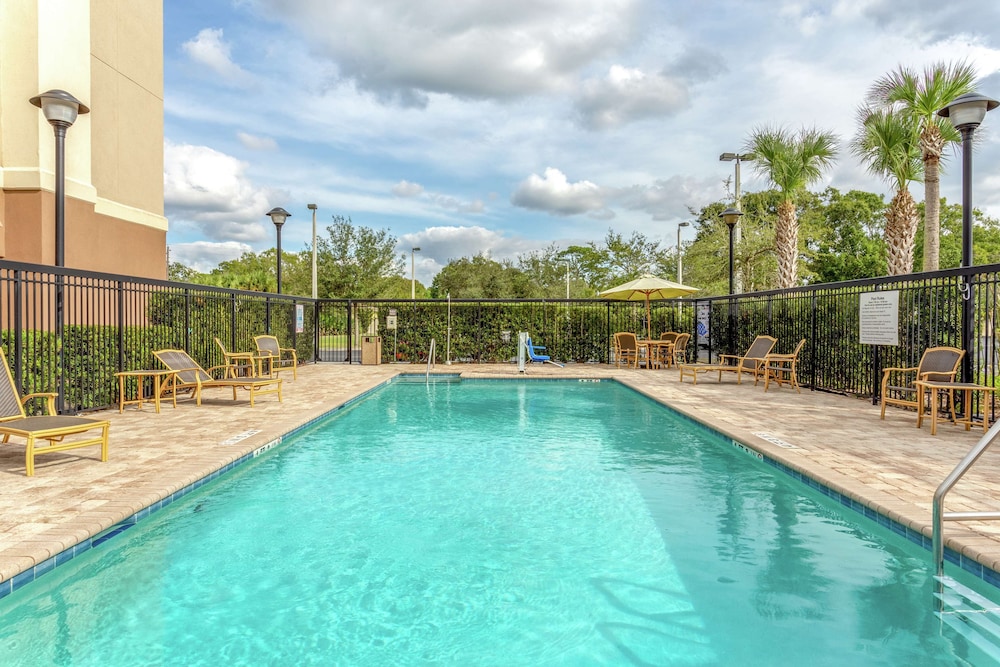 Hampton Inn Okeechobee Lake Okeechobee 4/37