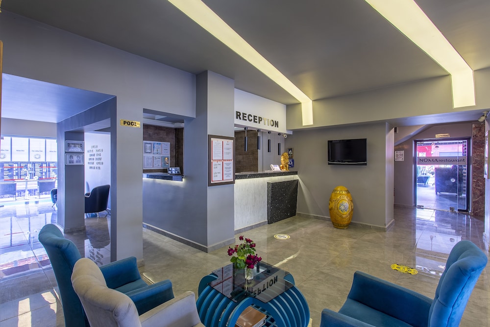Aslan Corner Hotel 43/61