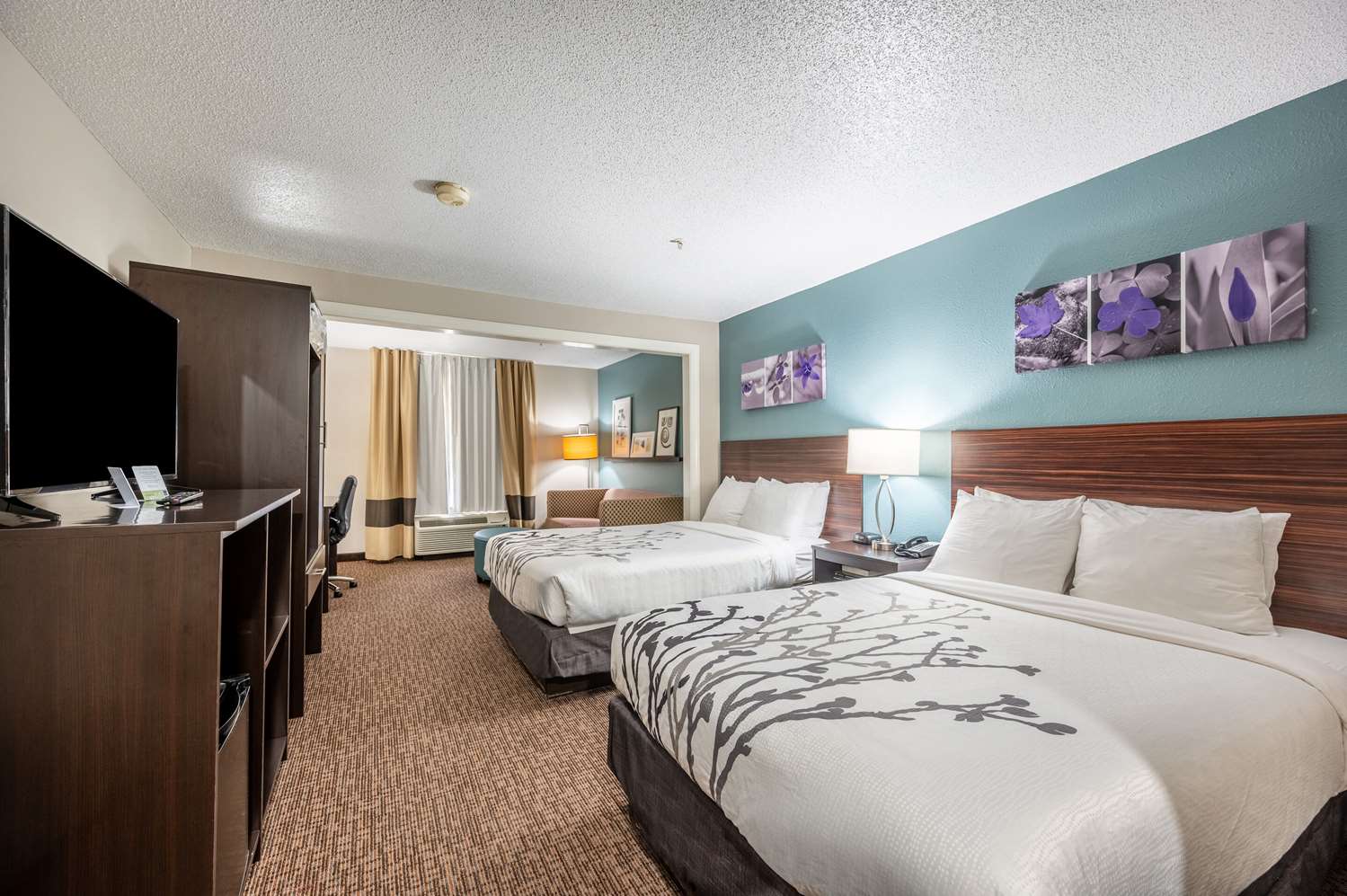 SUITE, 2 DOUBLE BEDS
