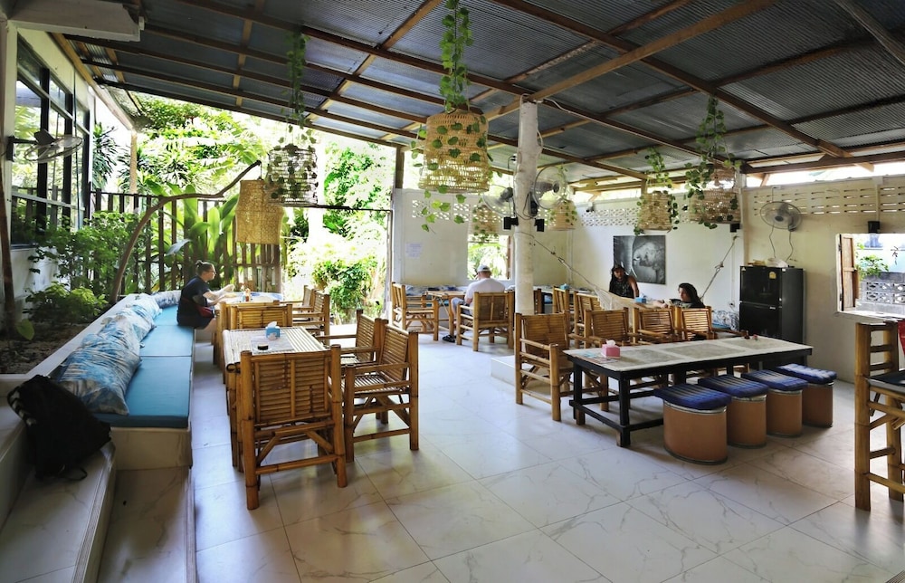 Haad Chao Phao Resort 35/50