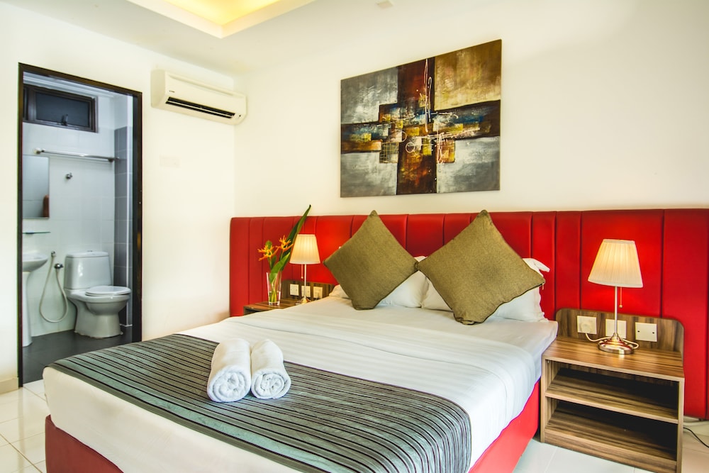 DELUXE, QUEEN BED
