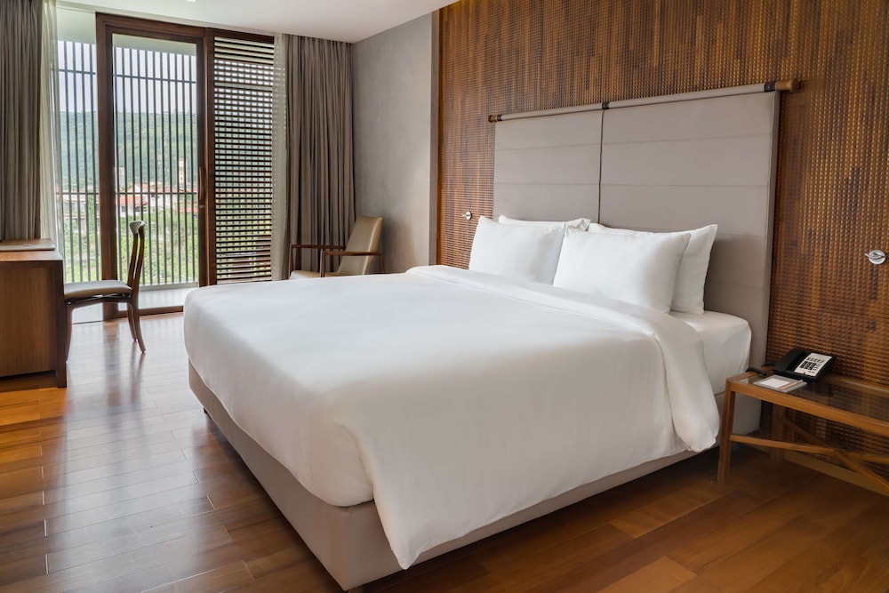 Radisson Resort and Spa Lonavala 14/76
