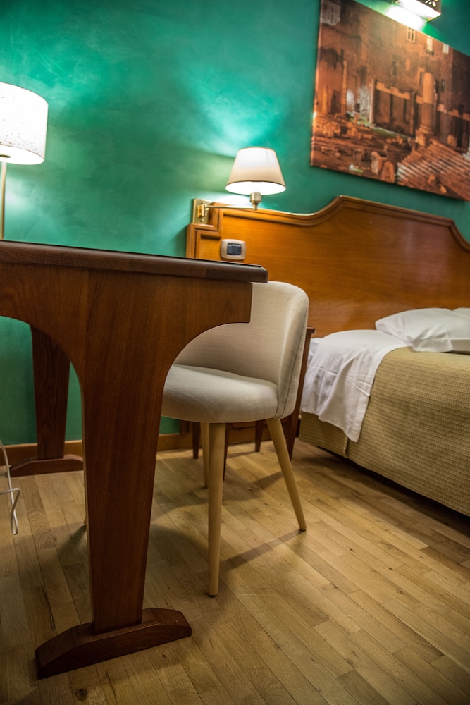 Hotel Kent Roma 39/63
