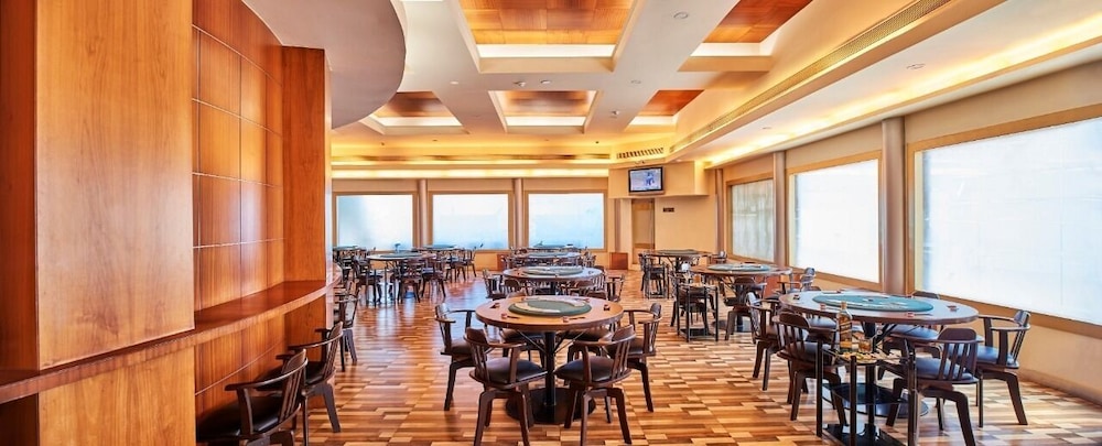 Muza hotels at eskay resorts (ex The E-Hotel) 69/74