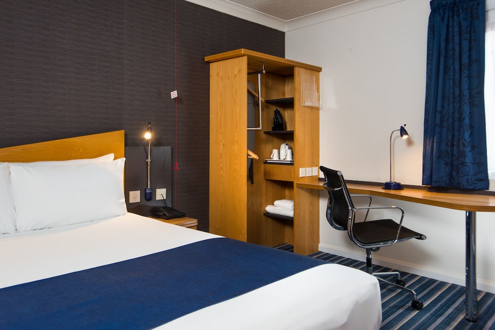 Holiday Inn Express Bristol - Filton, an IHG Hotel 9/40